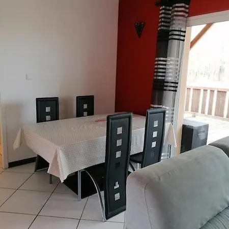 Дом отдыха Maison Entre Lacs Et Ocean